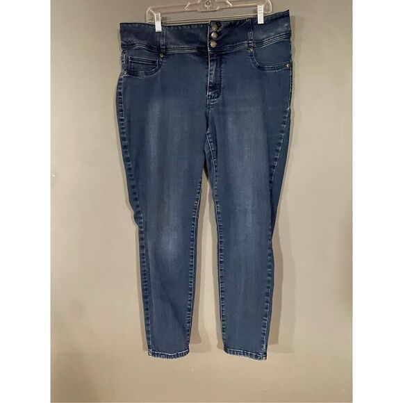 Maurices Medium Wash High Rise Skinny Jeans Size 18W - Picture 1 of 7